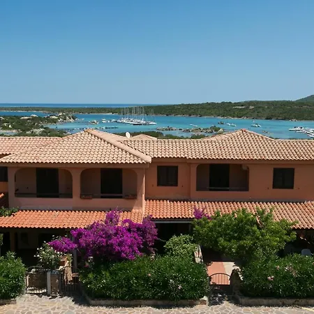 Casa Cinzia Csc11, Appartamento, 250 Mt Dalla Spiaggia Apartamento Golfo Aranci